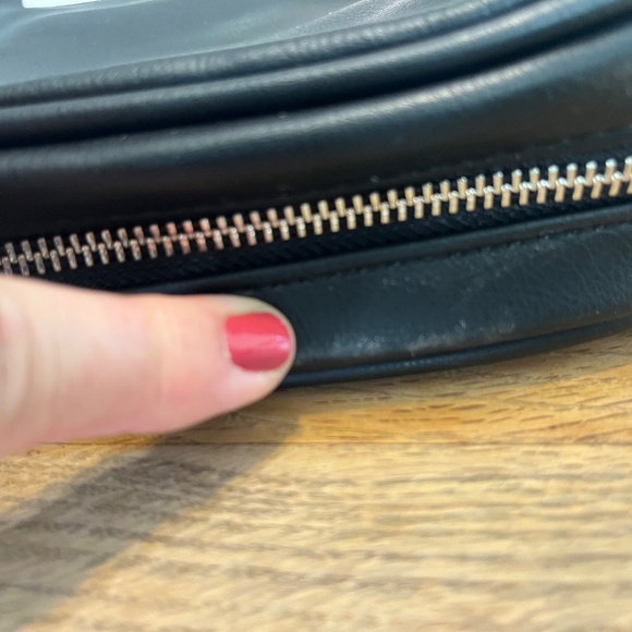 Steve Madden Black & White Crossbody Purse: Rare Find! - Picture 8 of 17